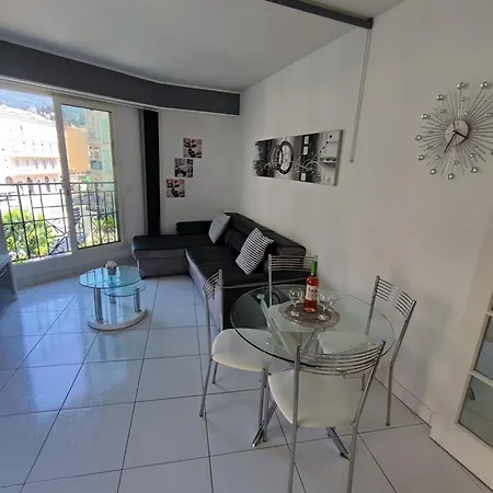 Maison De La Promenade